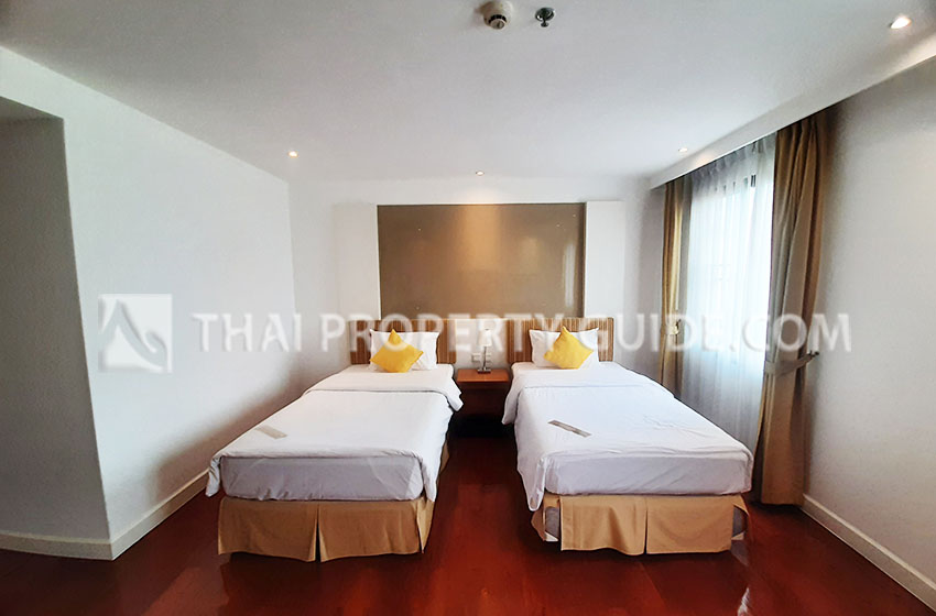 Service Apartment in Bangnatrad 